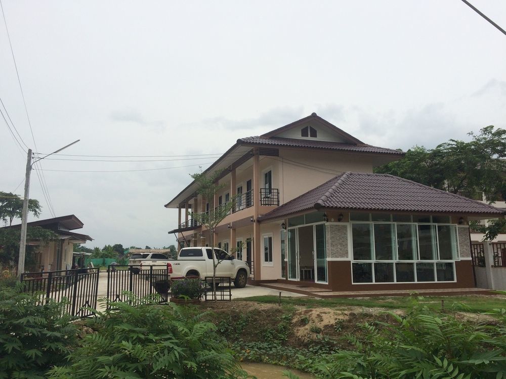Thana Ville Resort Mae Sot Ngoại thất bức ảnh