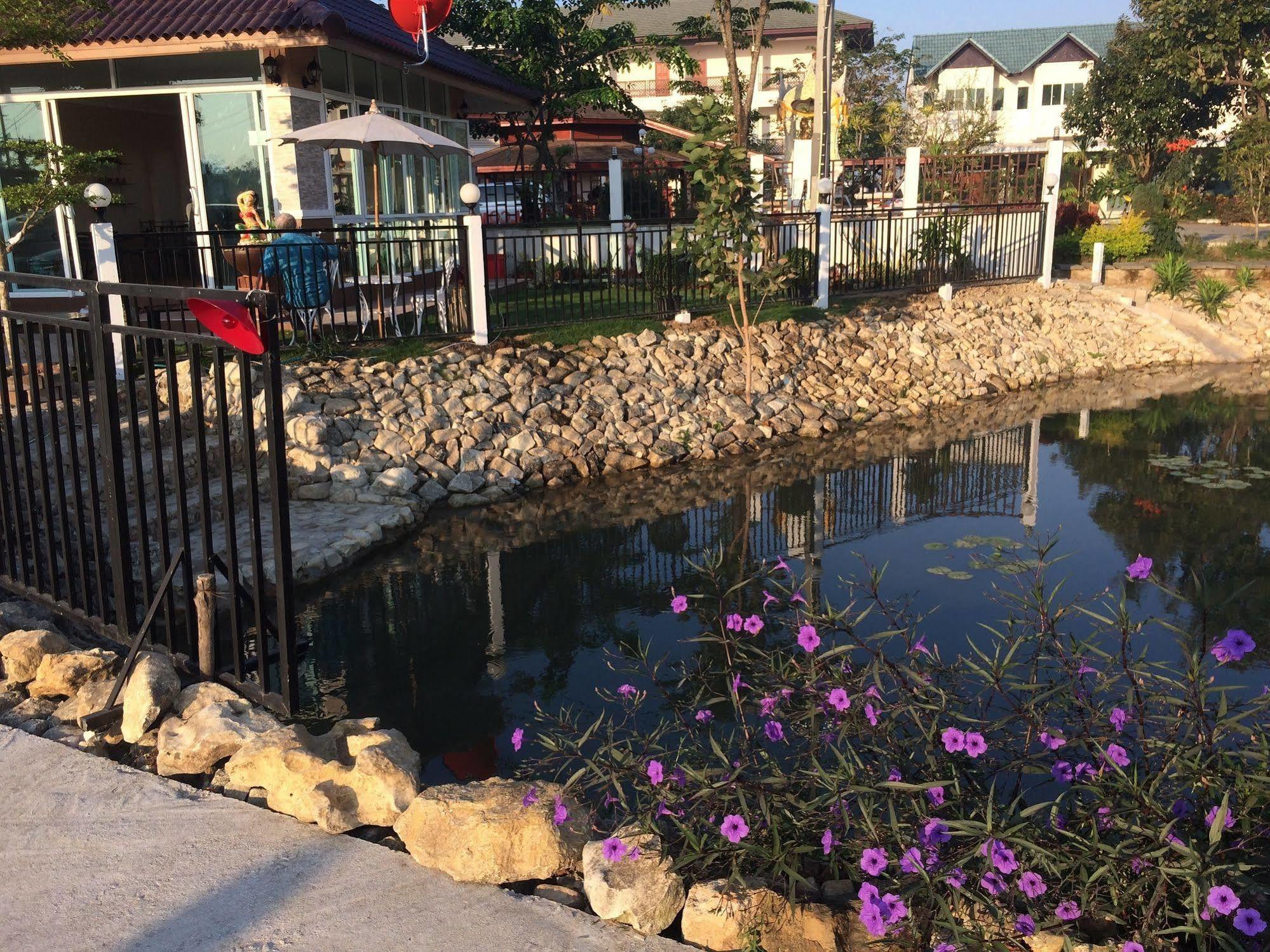Thana Ville Resort Mae Sot Ngoại thất bức ảnh