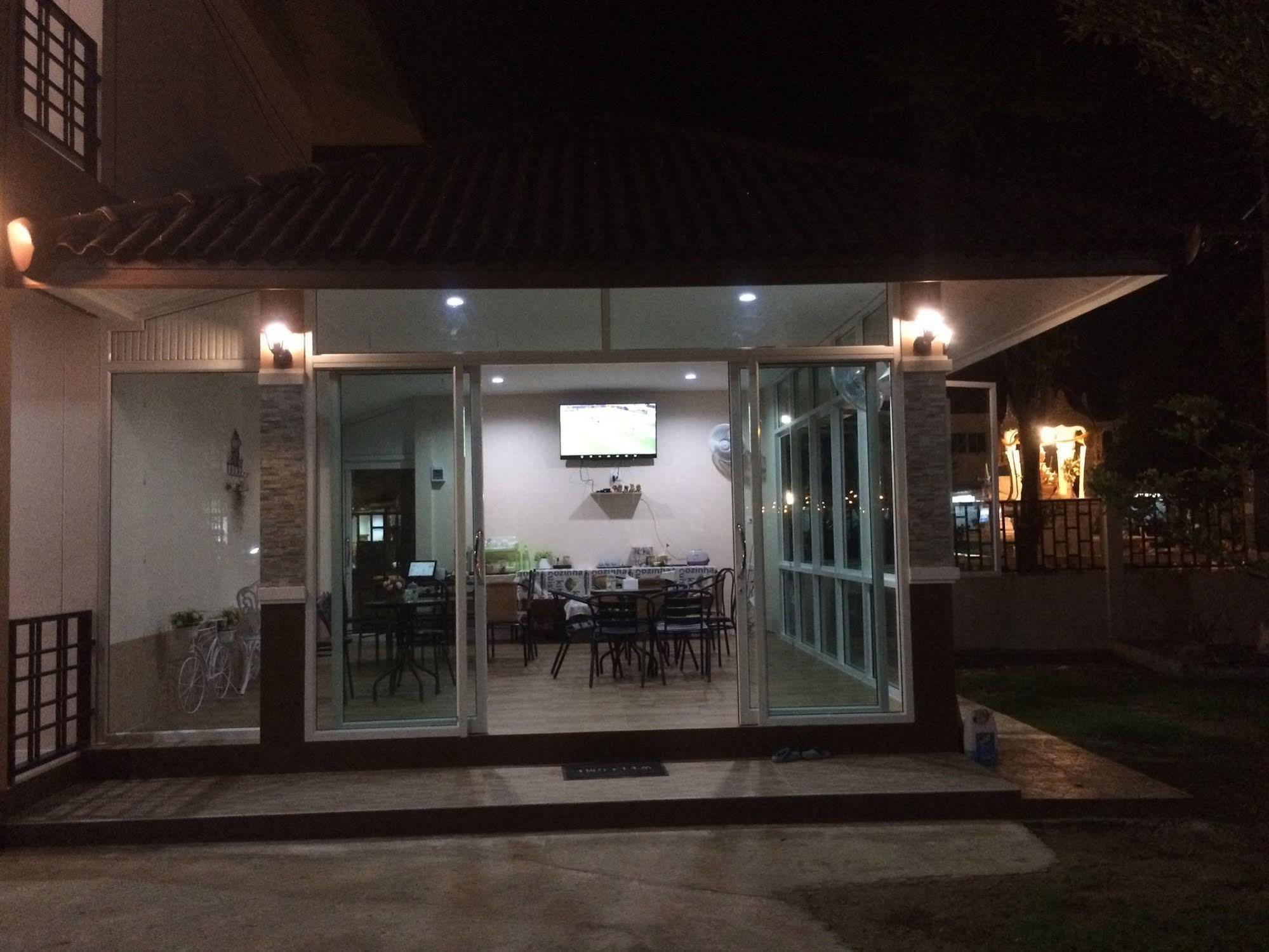 Thana Ville Resort Mae Sot Ngoại thất bức ảnh