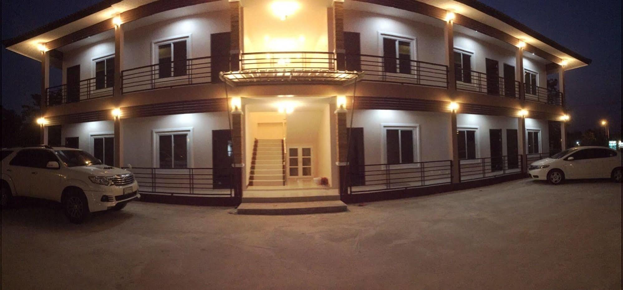Thana Ville Resort Mae Sot Ngoại thất bức ảnh